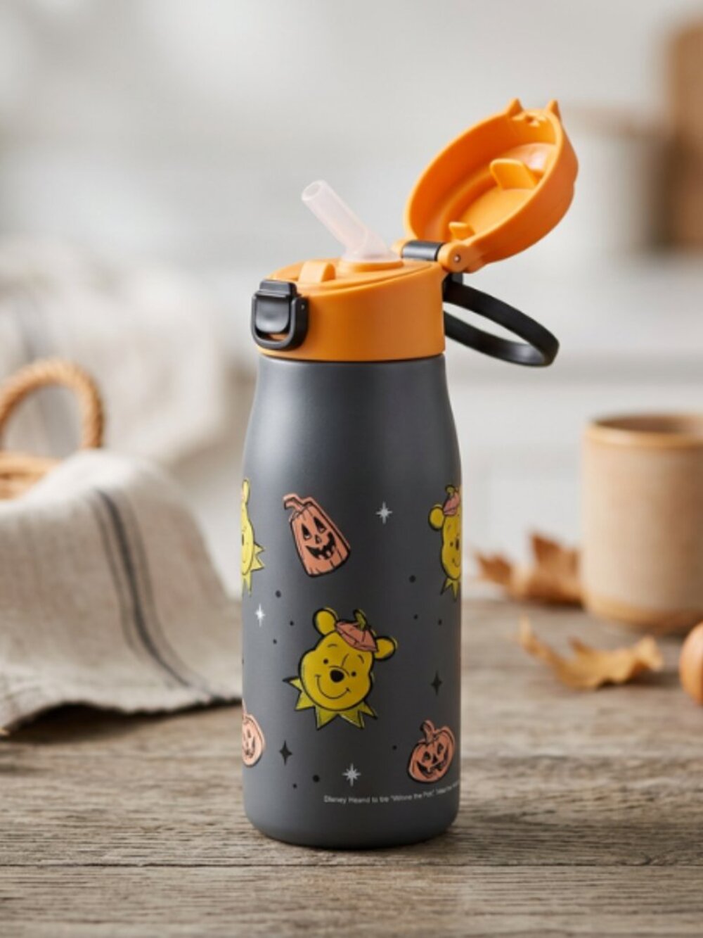 Zak Disney Winnie the Pooh Halloween Water Bottle 13.5 oz Pumpkin Flip Top